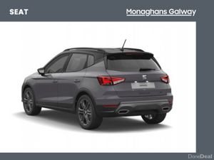 SEAT Arona IN STOCK. READY FOR IMMEDIATE DELIVERY - Image 2