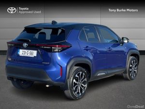 Toyota Yaris Cross LunaSport - BiTone - 1.5 Hybrid - Image 2