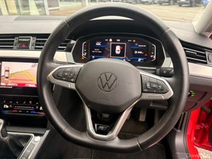 Volkswagen Passat 2.0 TDI 150HP R-Line - Image 4