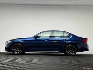 BMW 5-Series 530E M SPORT *HUGE SPEC* - Image 4