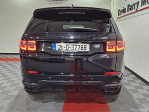Land Rover Discovery Sport P300E R-DYNAMIC HSE (PA - Image 4