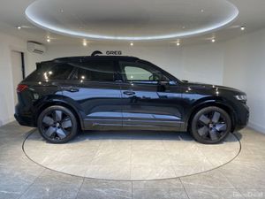 Volkswagen Touareg 2024 - Image 4