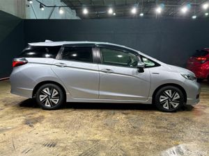 Honda Shuttle 1.5 HYBRID - Image 3
