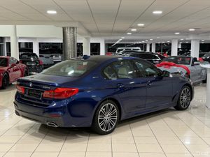 BMW 5-Series 530e M-SPORT=LOW MILES//IVORY INTERIO - Image 3