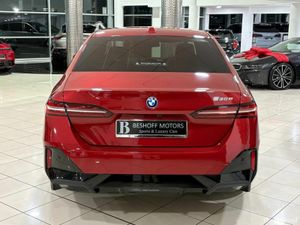 BMW 5-Series 530e M-SPORT HYBRID=ONLY 1600 MILES// - Image 4
