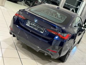 BMW i4 40 M-SPORT=IVORY INTERIOR//HUGE SPEC//232 R - Image 4