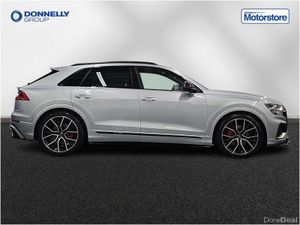 Audi Q8 Diesel Estate Black Edition - Image 4