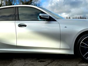 🔥 2020 BMW 3 Series 330e M Sport • Auto - Image 4