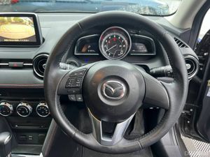 Mazda Demio 1.3 SKYACTIV // HEATED SEATS // HEADS- - Image 4