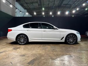 BMW 5-Series Cla-ja20p 4DR Auto - Image 2
