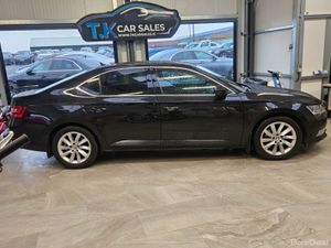 18 SKODA SUPERB STYLE AUTOMATIC - Image 2