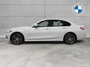 BMW 3-Series 330e Sport Saloon - Image 4