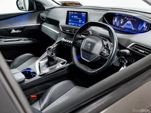 Peugeot 5008 Allure 1.5 Diesel 130HP - 7 Seats - Image 2