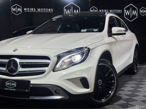 Mercedes-Benz GLA AMG PANORAMIC SUNROOF GLA 180 - Image 3