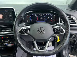 Volkswagen T-Roc R-LINE 1.0 TSI // APPLE CARPLAY/A - Image 4