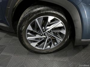 Hyundai Tucson EXECUTIVE 1.6L DIESEL SUV - Image 3