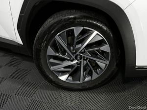Hyundai Tucson EXECUTIVE PLUS 1.6L DIESEL SUV - Image 4