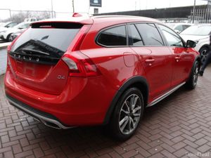 2.0D4 CROSS COUNTRY EDITION 5DR ESTATE AUTO // BUY - Image 4