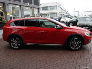 2.0D4 CROSS COUNTRY EDITION 5DR ESTATE AUTO // BUY - Image 3