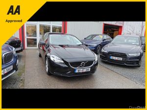 Volvo V40 2018 D2 MOMENTUM ED 80,000 Kms - Image 3