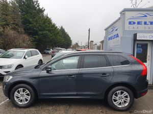 2016 VOLVO V40 SE NAV AUTOMATIC D4 190BHP - Image 3