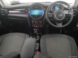 Mini Cooper 3-Door Cooper Classic - Image 4