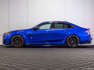 2025 BMW M5 (G90) - Image 3