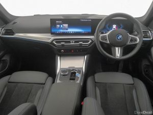BMW i4 eDrive35 M Sport - Image 4