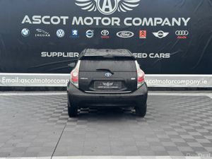 Toyota Aqua Hybrid - Image 3