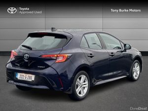 Toyota Corolla Hatchback 5dr Hybrid - Luna Edition - Image 2