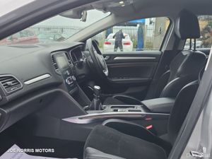 Renault Megane GRAND COUPE DYNAMIQUE 1.5 DCI - Image 4