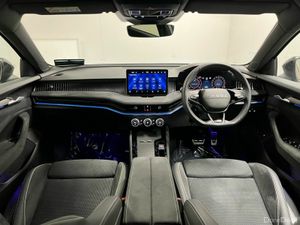 Skoda Superb Sportline DSG 2.0 TDI 150BHP - Revers - Image 4