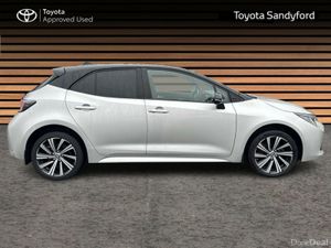 Toyota Corolla LUNA SPORT HATCHBACK // AIR CON // - Image 3