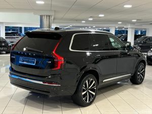 Volvo XC90 T8 CORE NEW MODEL AWD=LOW MILES//AS NEW - Image 3
