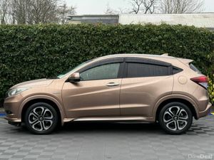 Honda Vezel 1.5 HYBRID -HALF LEATHER HEATED SEATS - Image 3