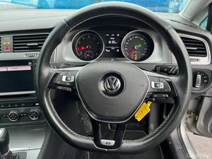 Volkswagen Golf R-LINE PACK 1.2 TSI // LOUNG EDITI - Image 4