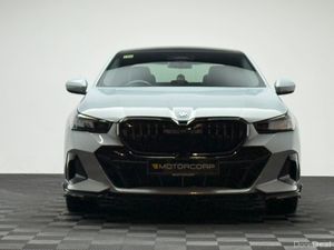 BMW 5-Series 550E M SPORT PRO XDRIVE - Image 2