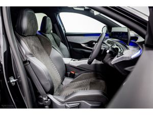 Peugeot 3008 E-GT 73kWh 210HP - Image 3