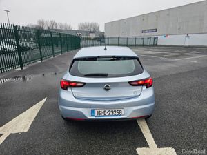 Opel Astra 1.4 PETROL, NEW NCT, SERVICE HISTORY, L - Image 4