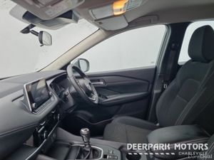 Nissan Qashqai 1.3 PET MILD HYBRID SV - Image 4