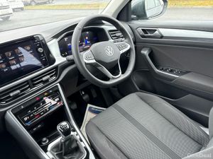 Volkswagen T-Roc EDITION 75 2.0TDI M6F 116HP - Image 3
