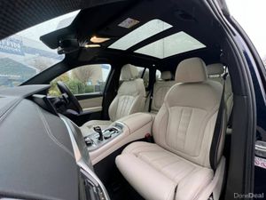 BMW X5 M-SPORT PRO XDRIVE30d ** HUGE SPEC ** // OP - Image 2