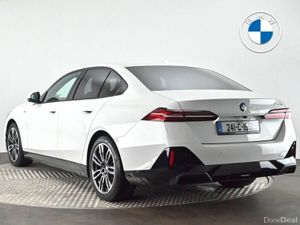 BMW 5-Series 520i M Sport Saloon - Image 2