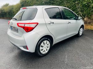 Toyota Yaris DBA-KSP130 5DR AUTO - Image 4
