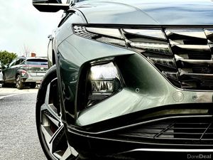 235 BHP EXECUTIVE PLUS HYBRID 1 OWNER - Image 3