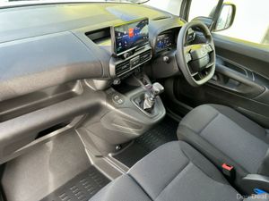 Opel Combo 19 KOMF L1H1-1.5 100PS D - Image 4