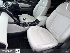 Hyundai Tucson EXECUTIVE PLUS 1.6 DIESEL 5DR - Image 4