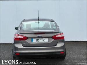 Ford Focus 1.6 TDCI 95PS ZETEC 4 DOOR - Image 4