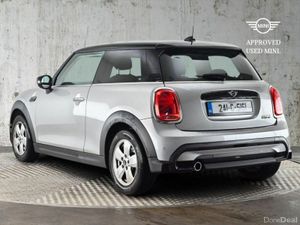 Mini Cooper 3-Door Cooper Classic - Image 2