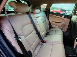 HYUNDAI TUCSON IX35 EXECUTIVE MILD HYBRID 5 5DR - Image 2